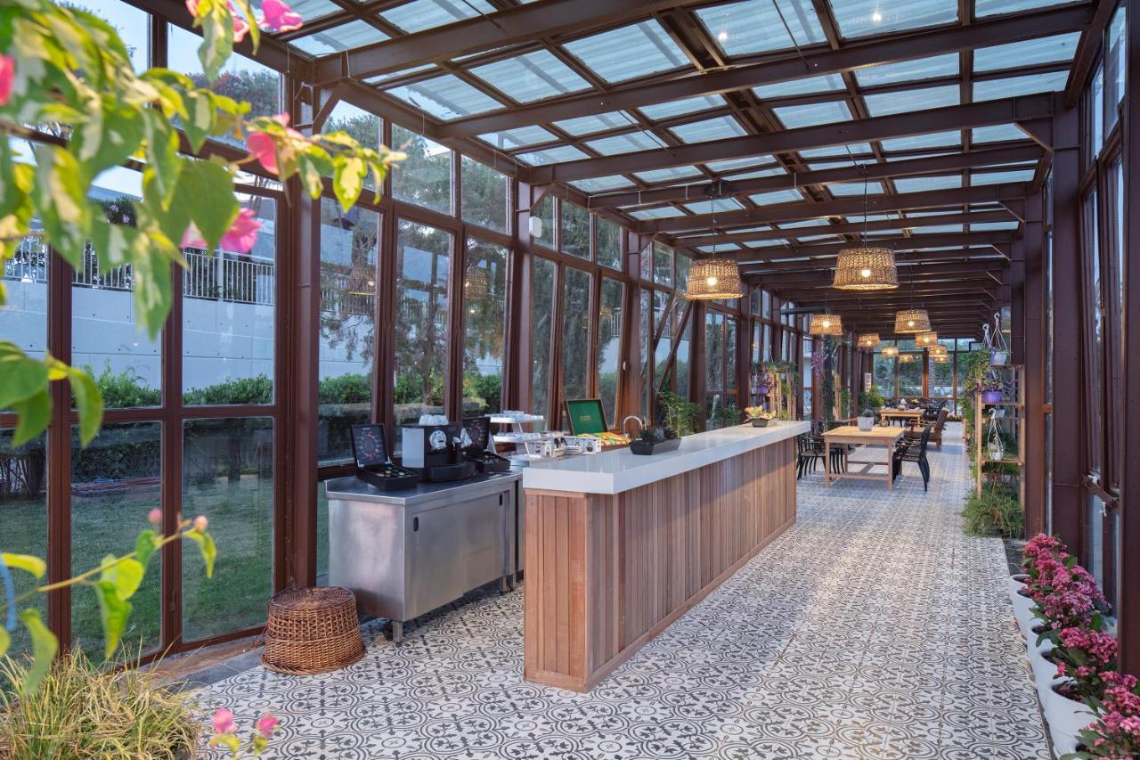 Nirvana Cosmopolitan Hotel - Convention & Sports Center Antalya Luaran gambar
